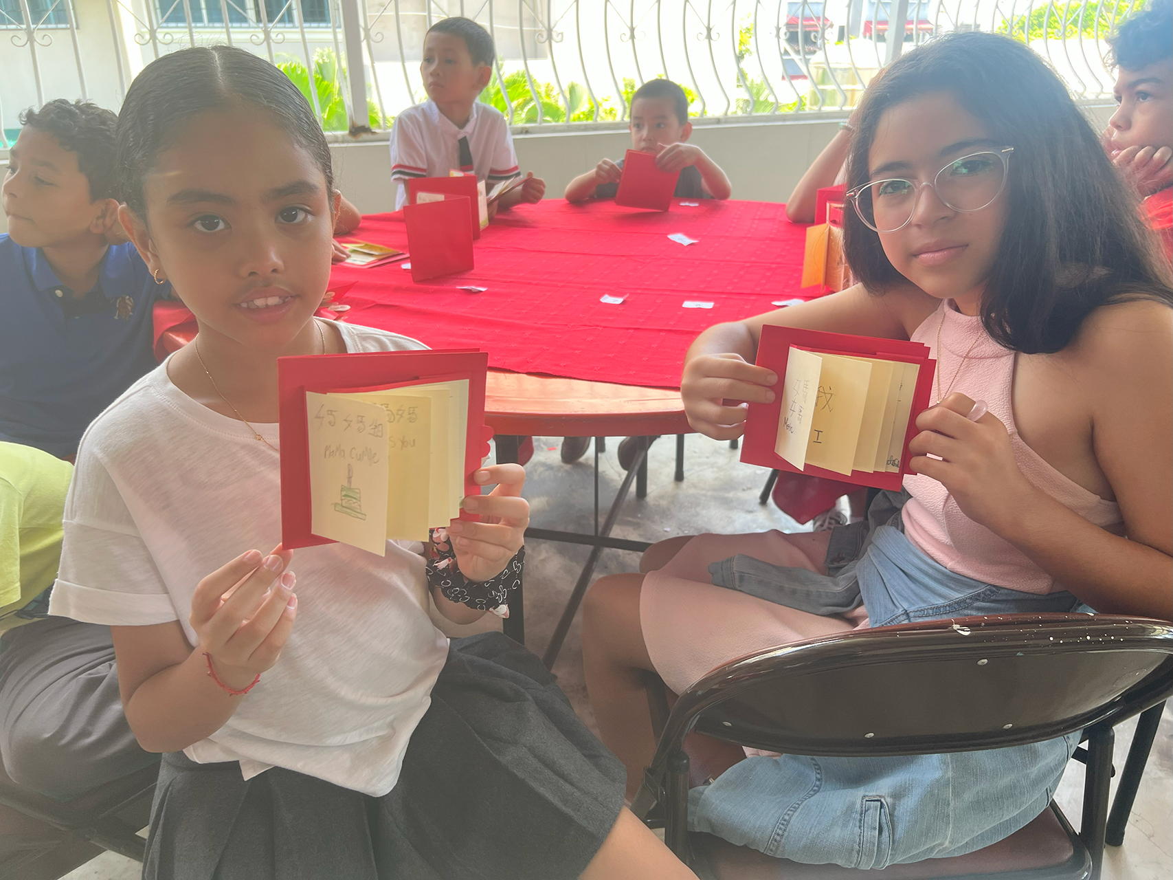 多明尼加臺灣商會附屬中文學校2024母親節活動 - Feliz día de la Mamá 感恩母親1