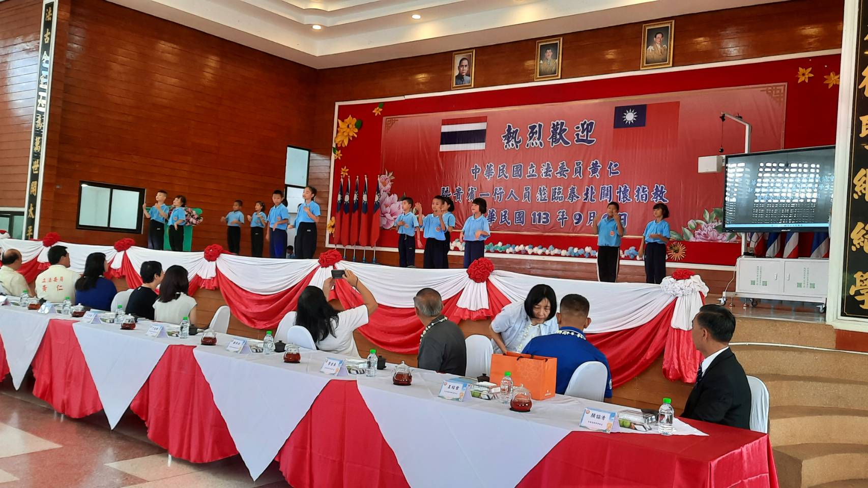幼兒園小朋友手語表演「謝謝你，因為有你」
