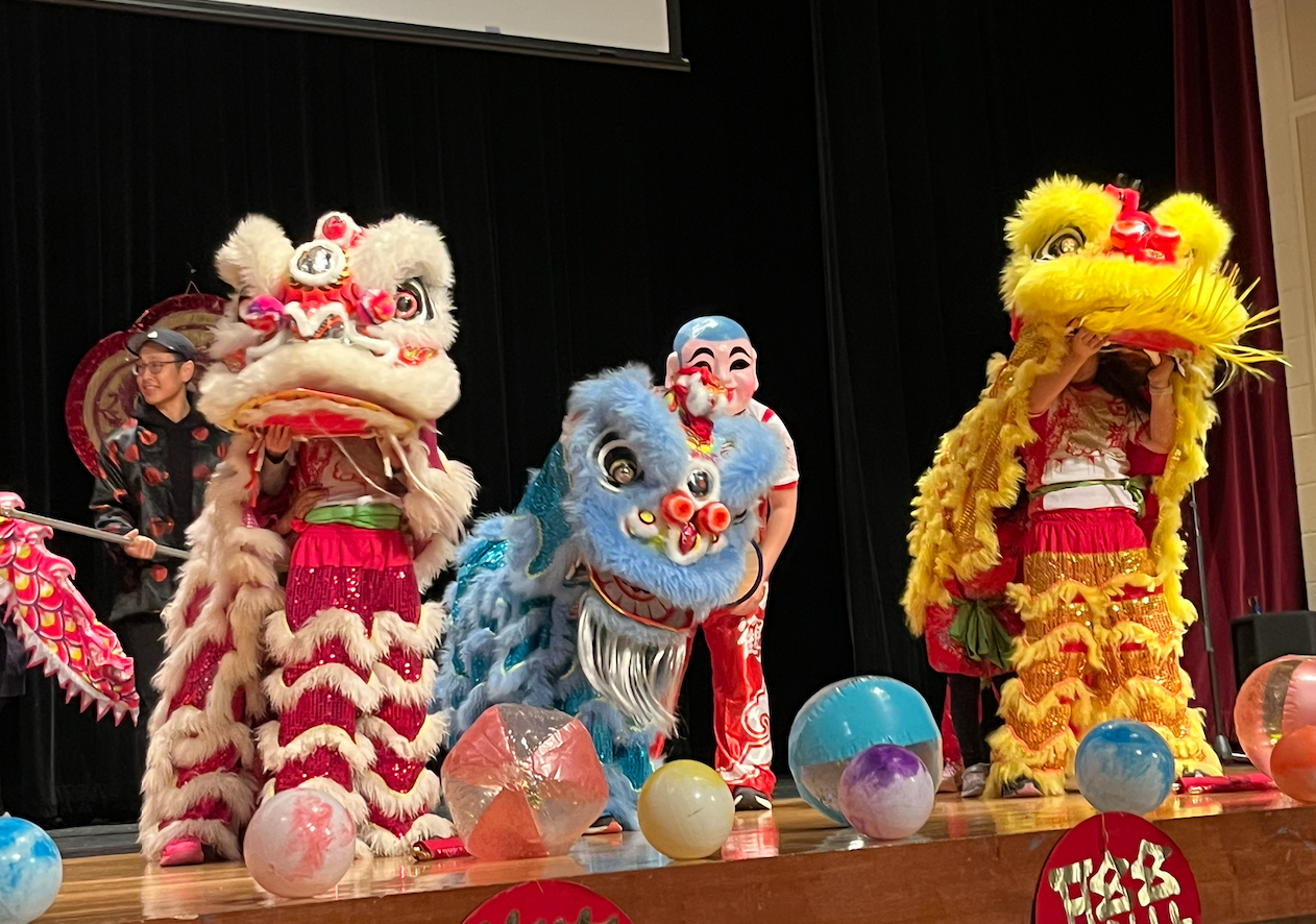 祝 明德中文學校 校運「長龍」