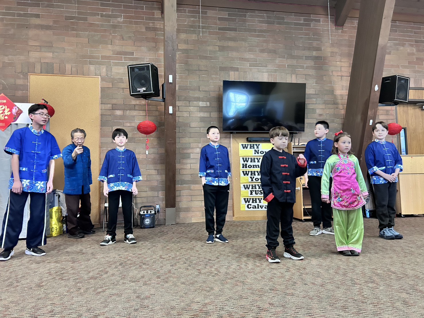 全體學生 舞蹈表演 - 新年樂串