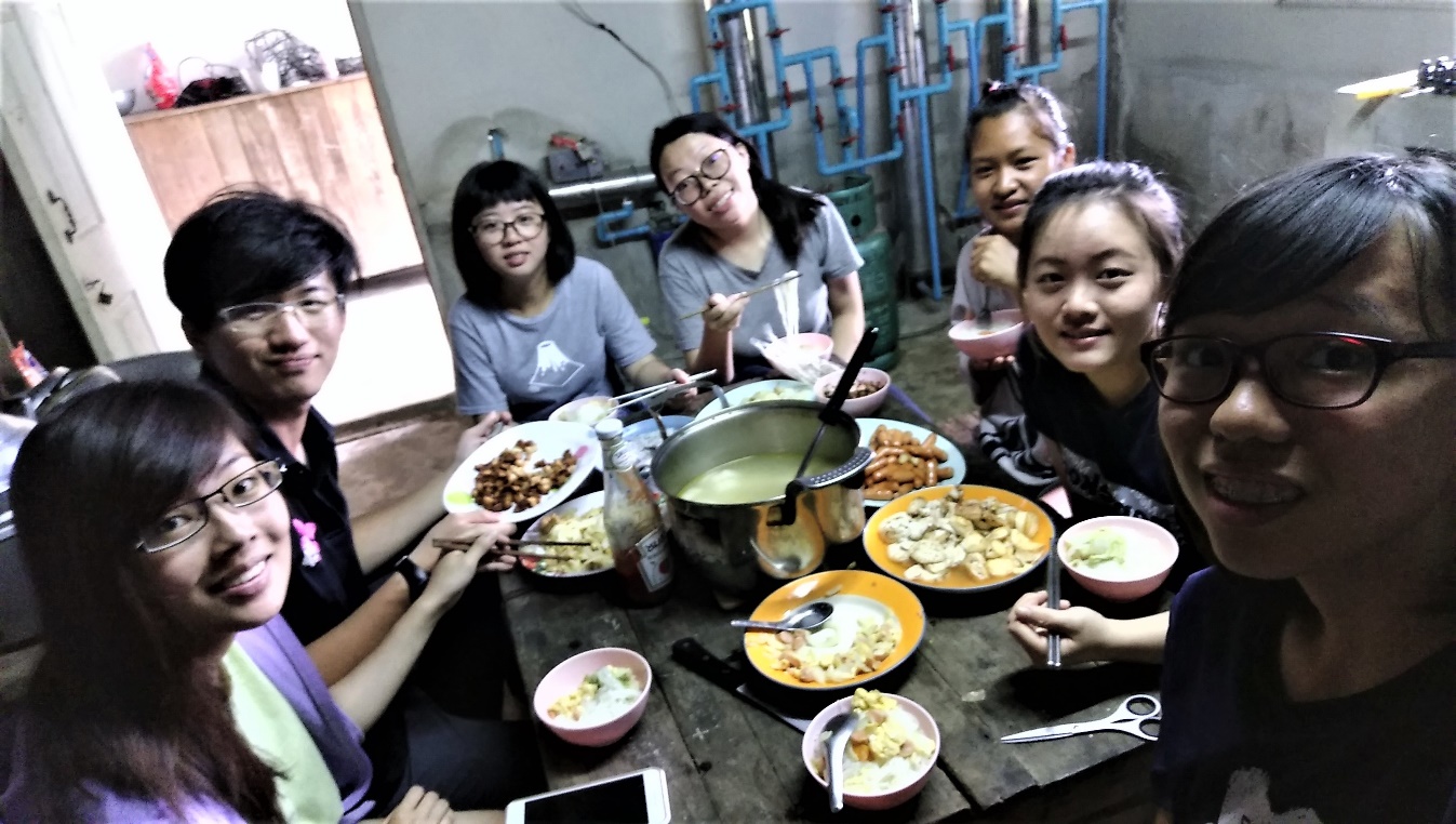 日常生活用餐照