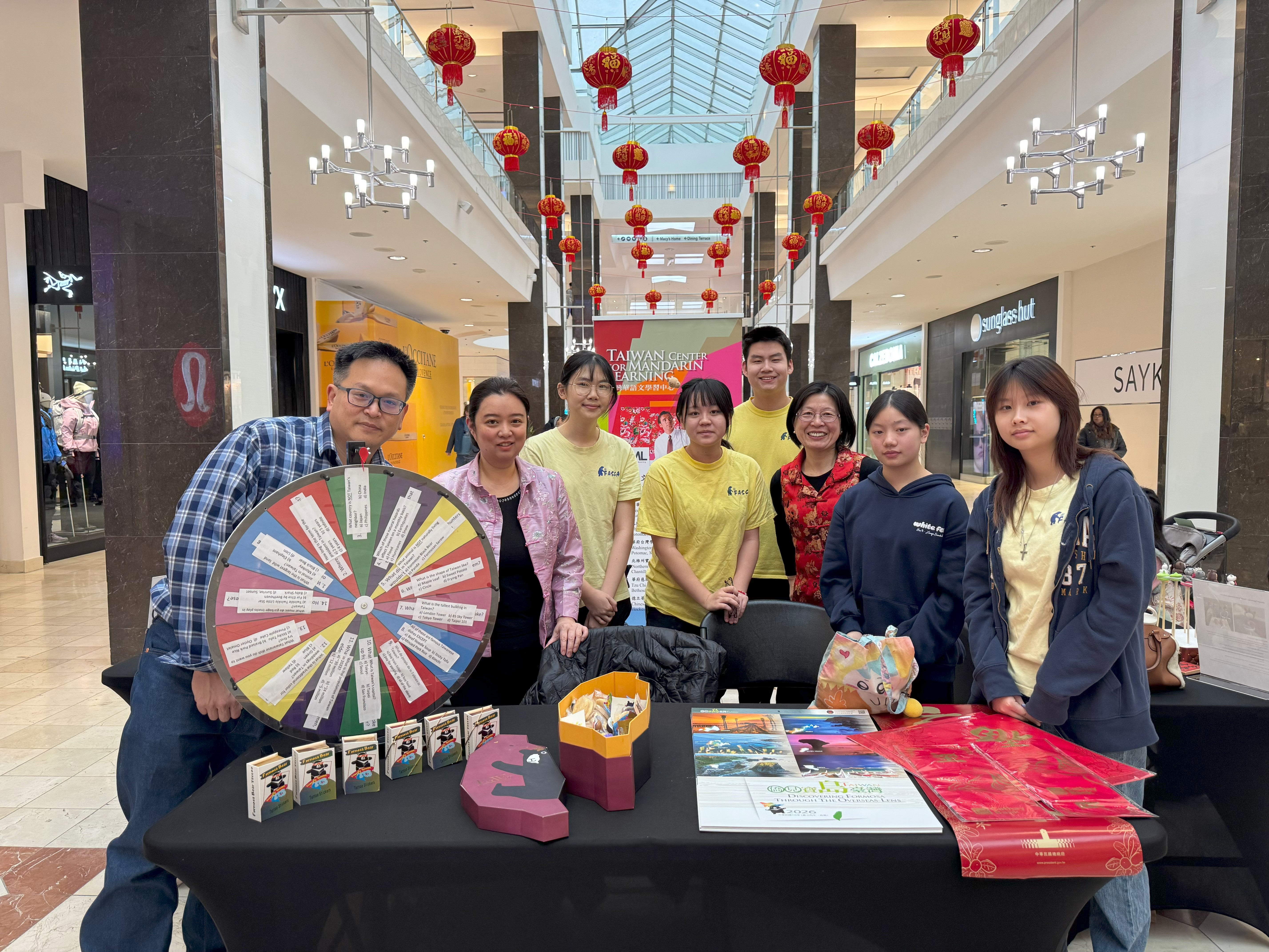 TCML走入主流商場推廣華語文教育社區民眾踴躍參與文化體驗
