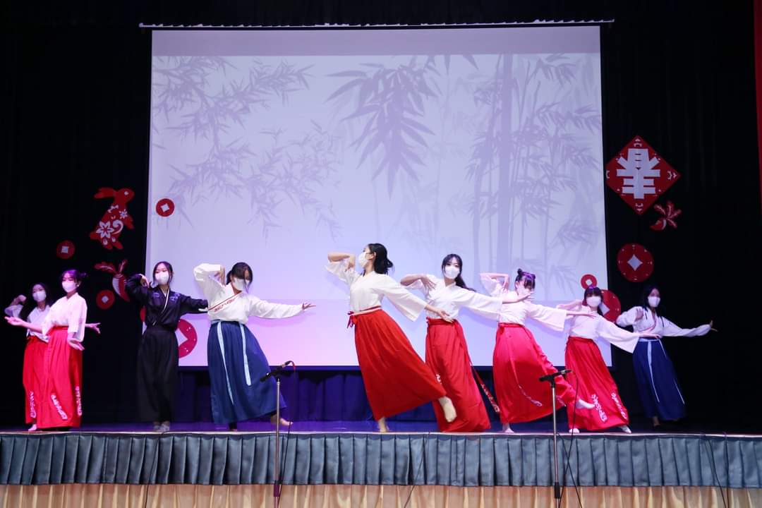 高中學生表演舞蹈(飛天炫舞歌盛世)