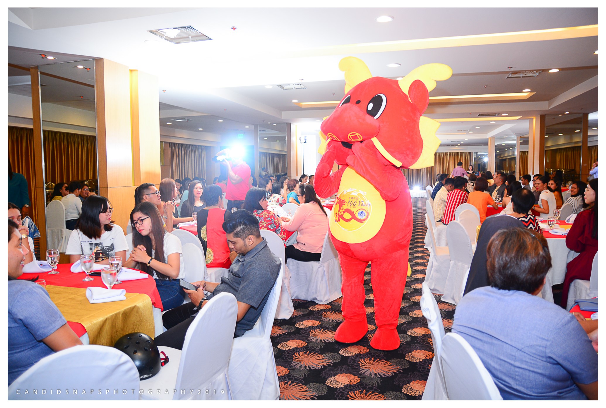 三寶顏市三所華校全體老師共聚一堂