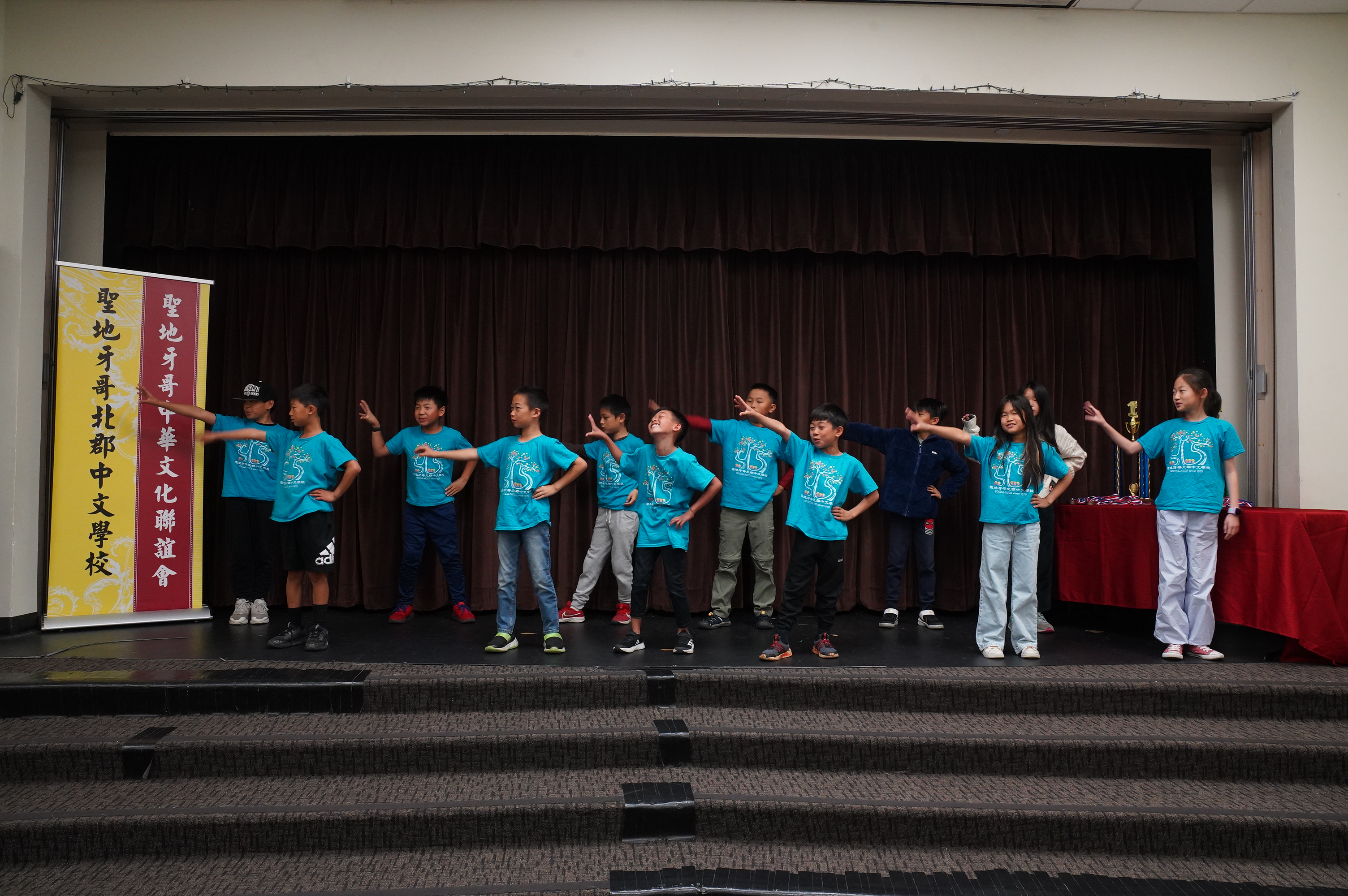 三甲學生融入詩詞意境