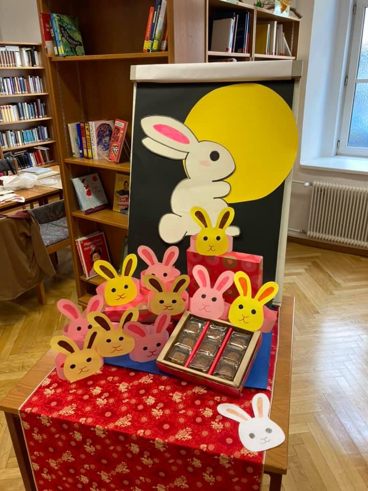 兔子+月餅,滿滿的中秋感就出來了