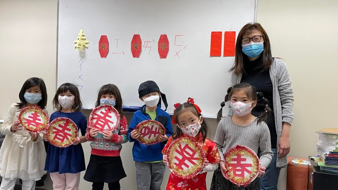 幼大班師生手作春節掛飾