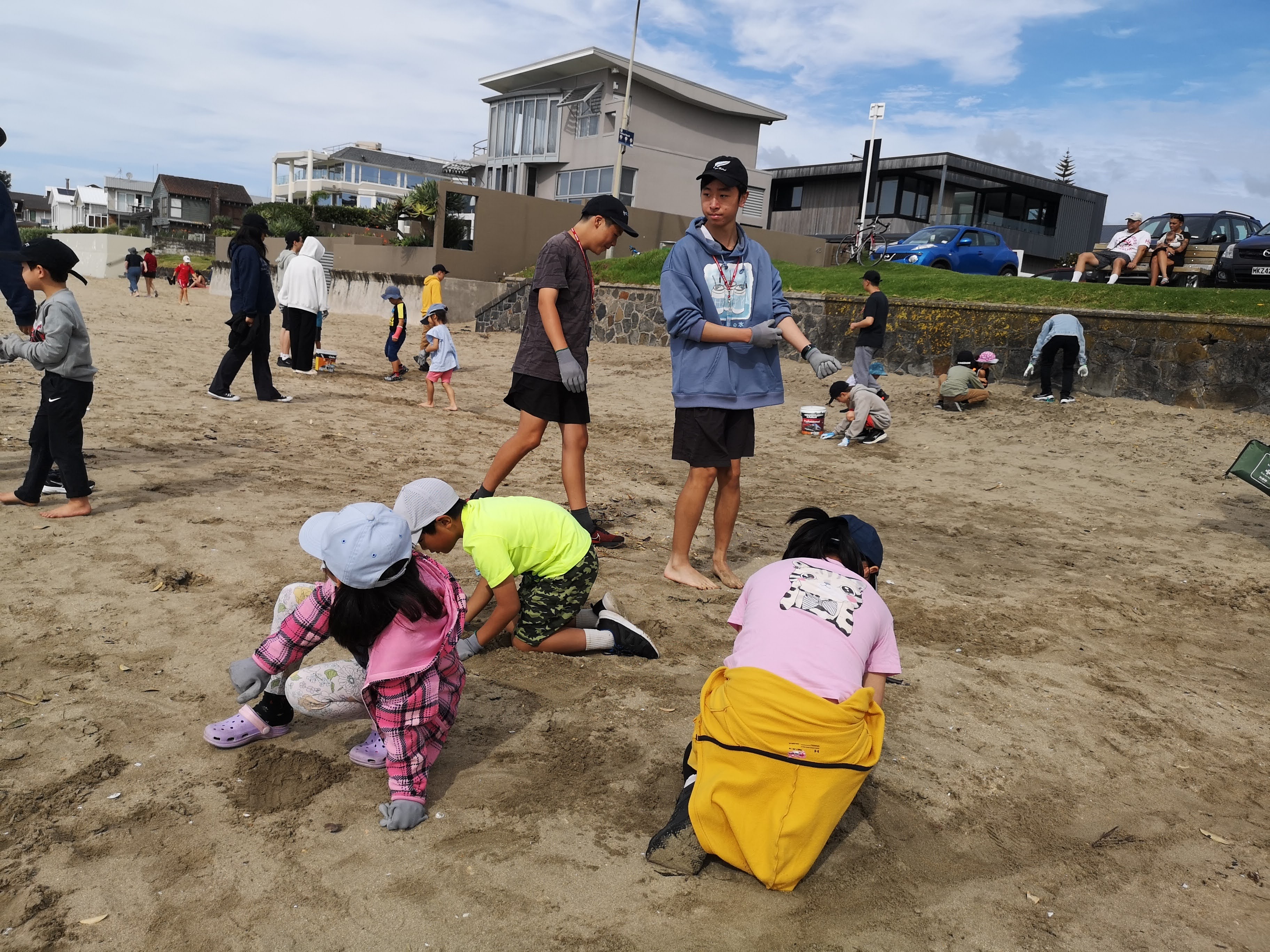 室外活動  淨灘和塑沙