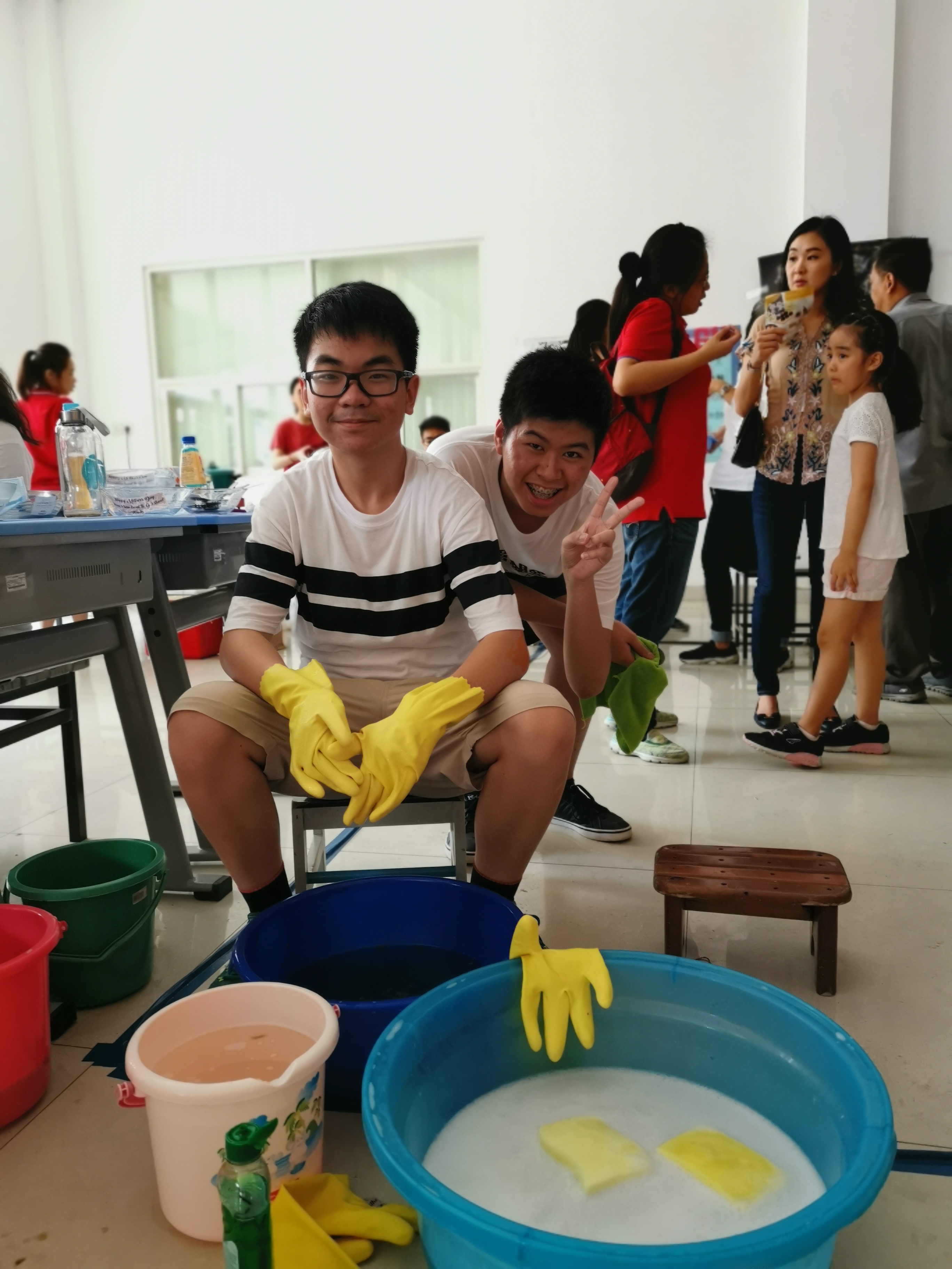 一起無塑愛地球-園遊會除了無塑，也提供餐具清洗服務喔