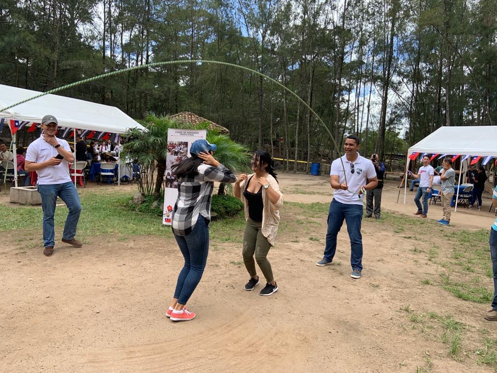 互動遊戲氣氛歡樂