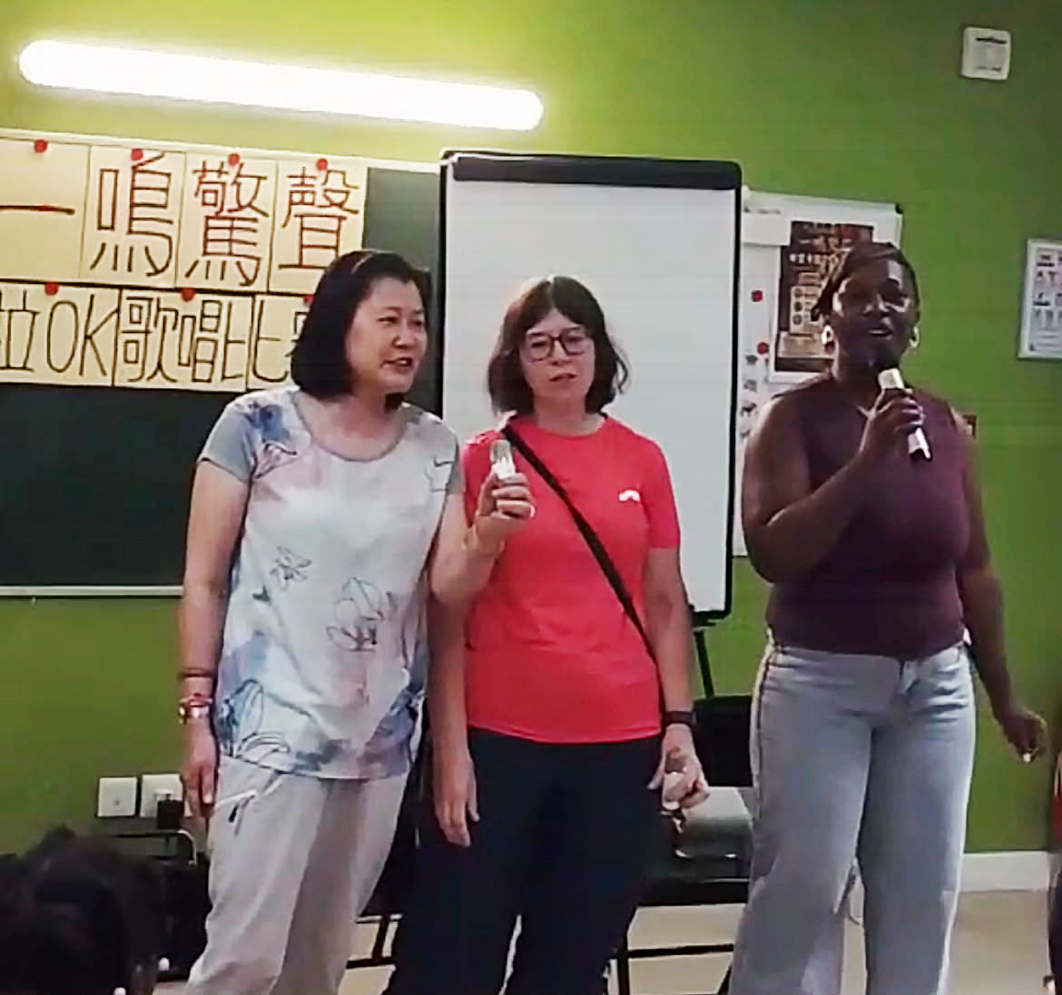 成人演唱｜實力展現，歌聲動人！
