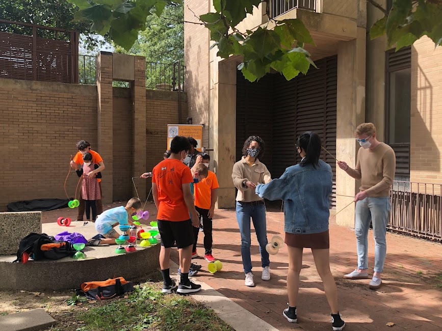 觀眾們一起學習