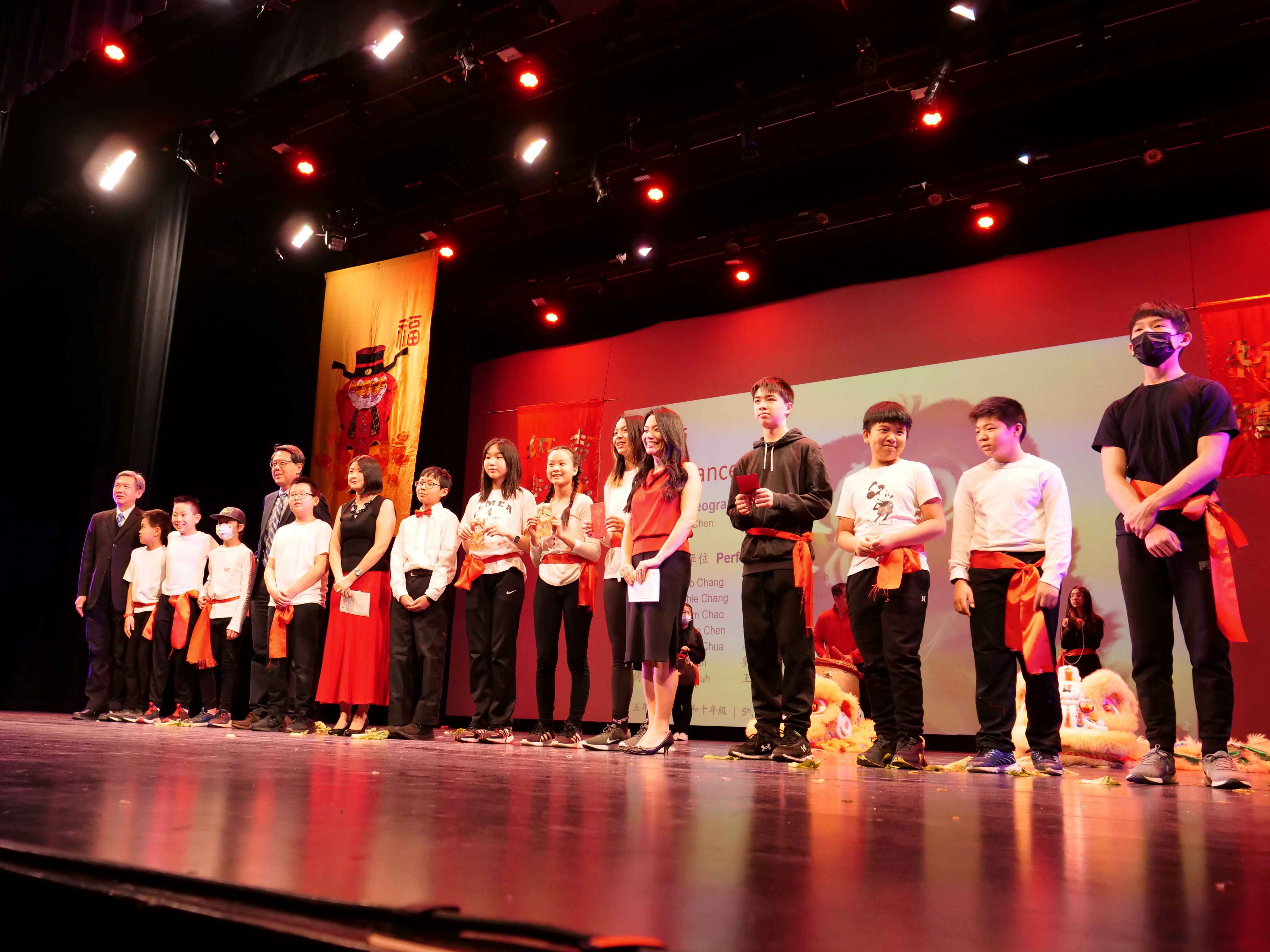 駐芝加哥辦事處處長姜森處長、芝加哥文教中心黃士聰副主任親蒞臨活動現場