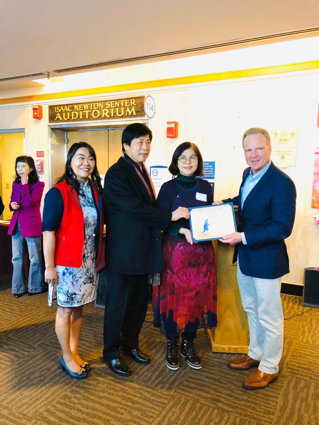 台北經濟文化辦事處馬鍾麟處長應邀出席並與縣議員柯提斯合影