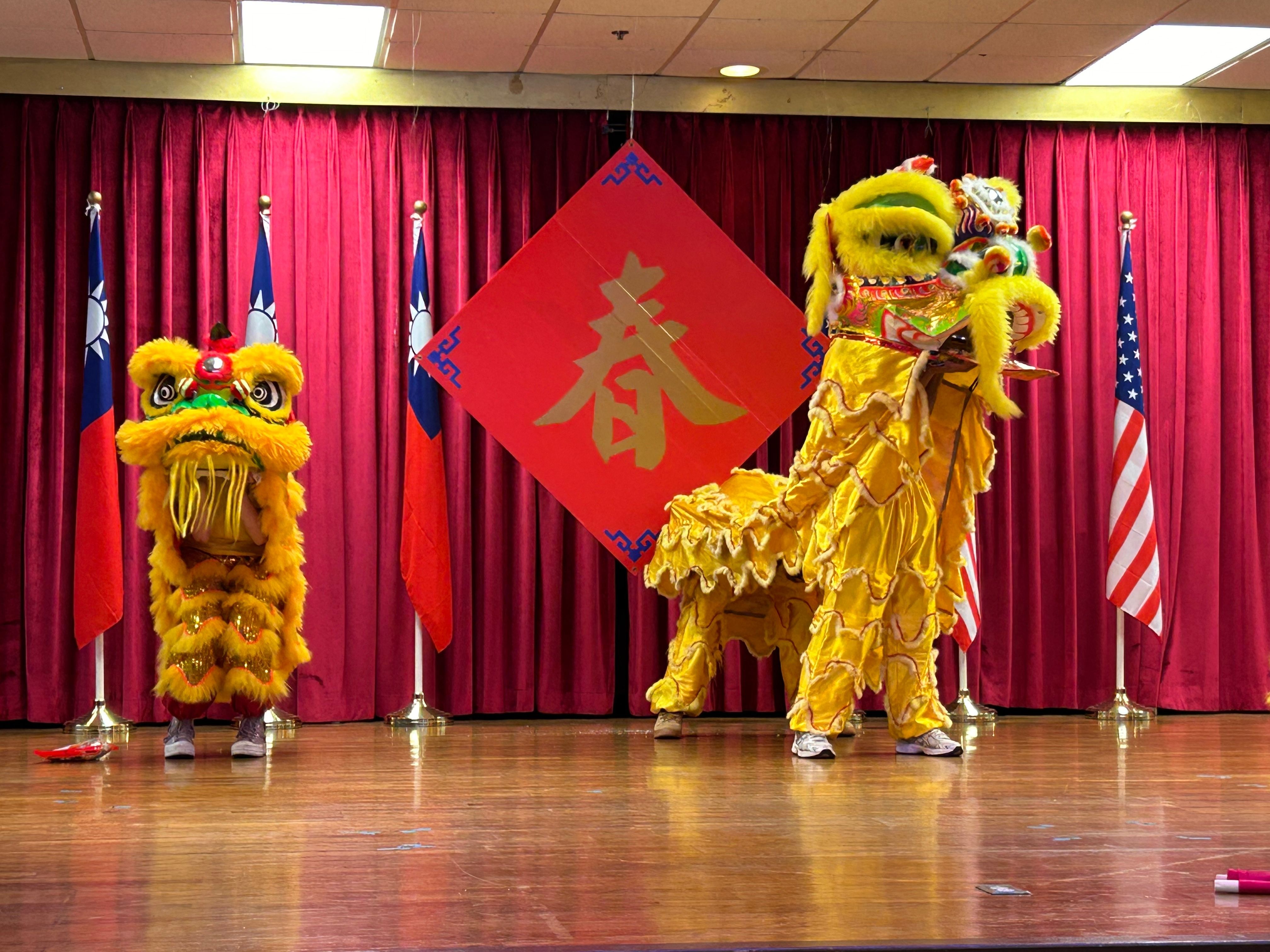 FASCA青年大使舞獅表演