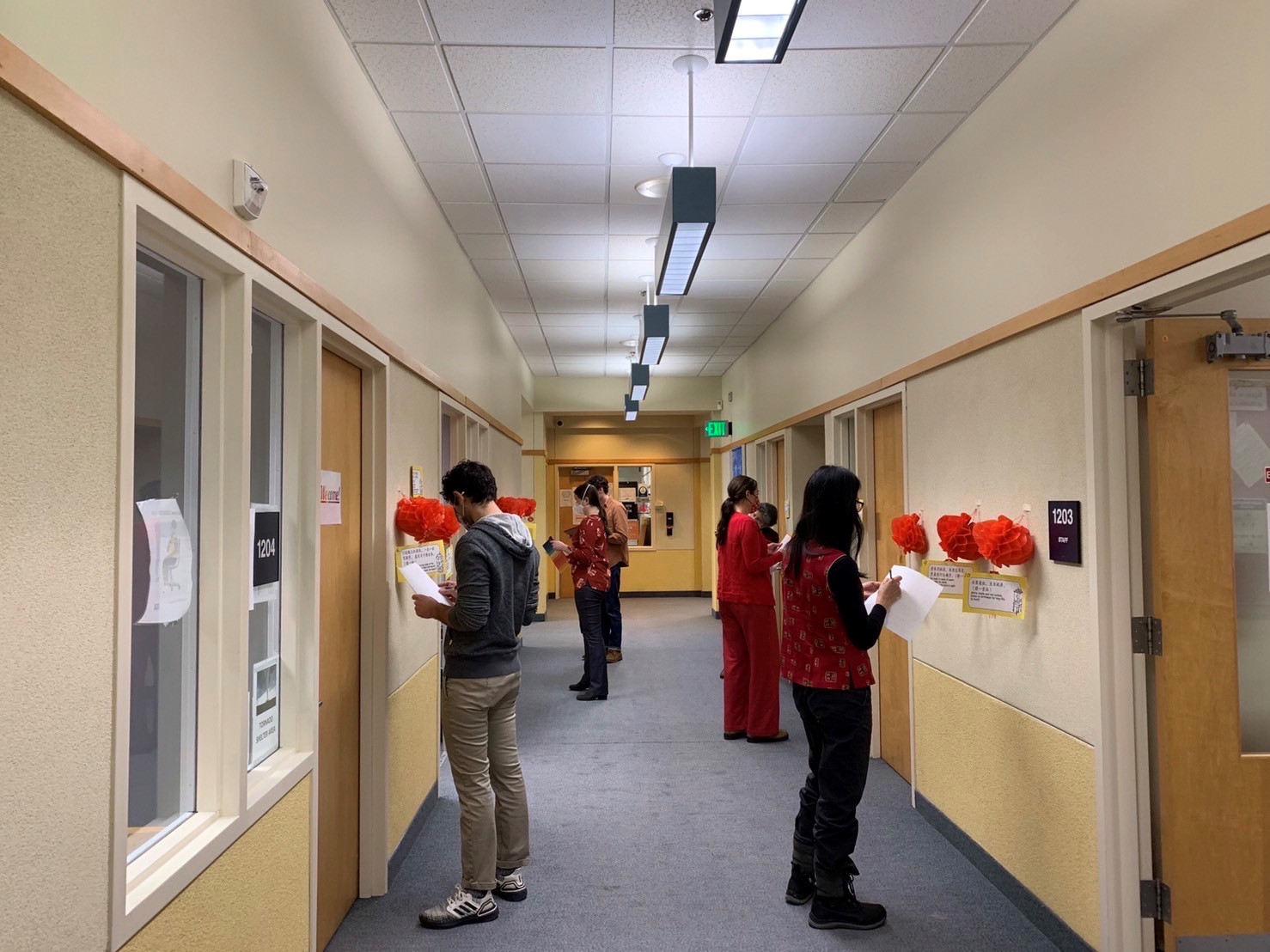 成人班師生猜燈謎遊戲