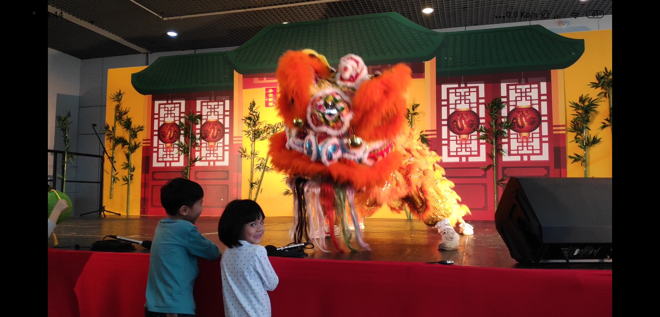舞台表演主題(迪斯尼中文版)以傳統舞獅代替獅子王