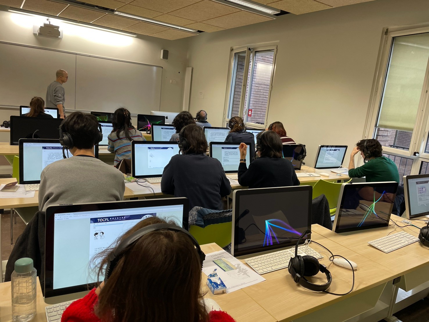 書硯-TCML學生在INALCO參加華測TOCFL