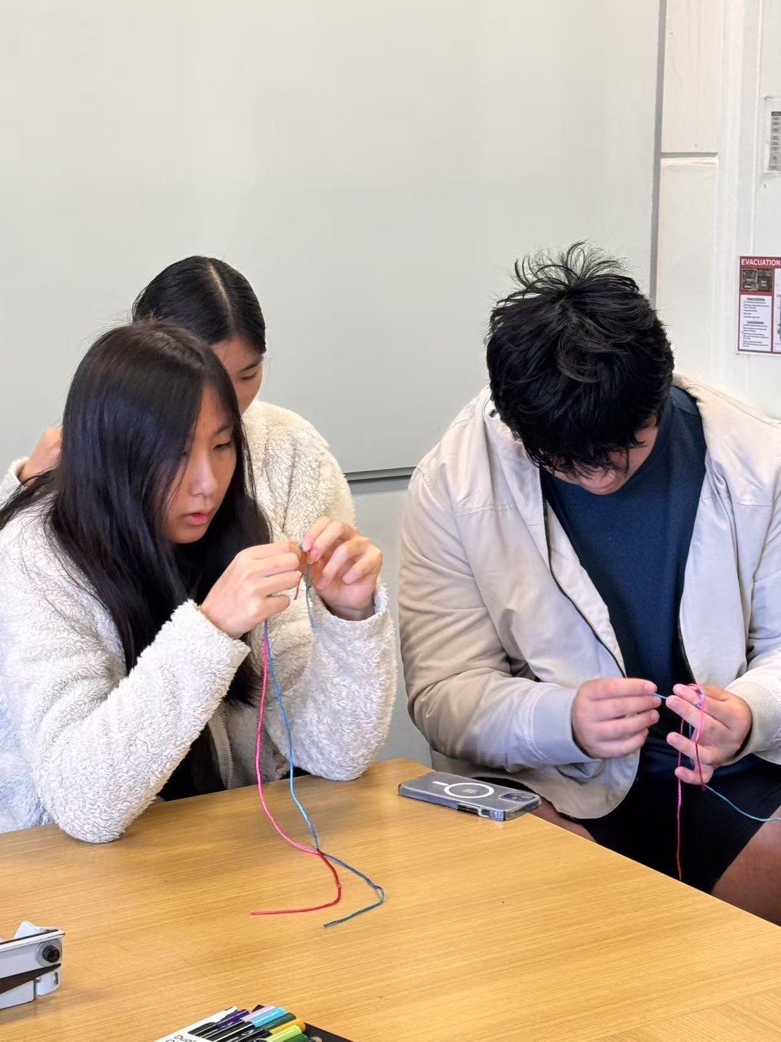 澳洲慈濟人文學校舉辦 手工藝教學活動 —— 如意結編織課1