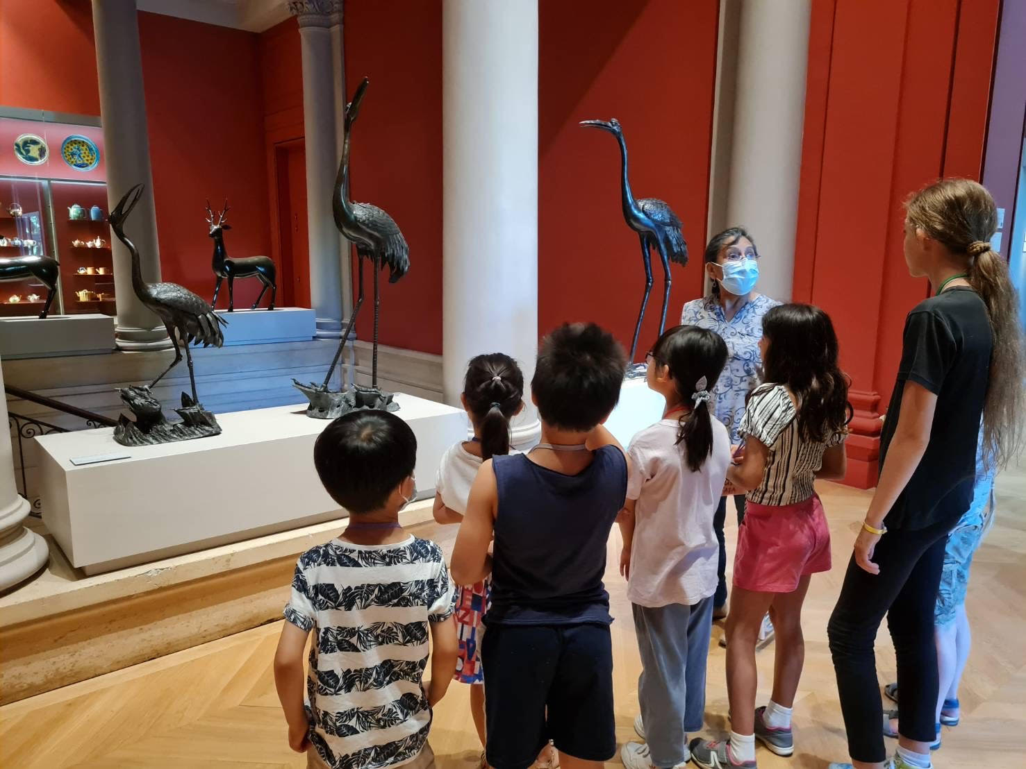 夏令營學員參觀亞洲博物館