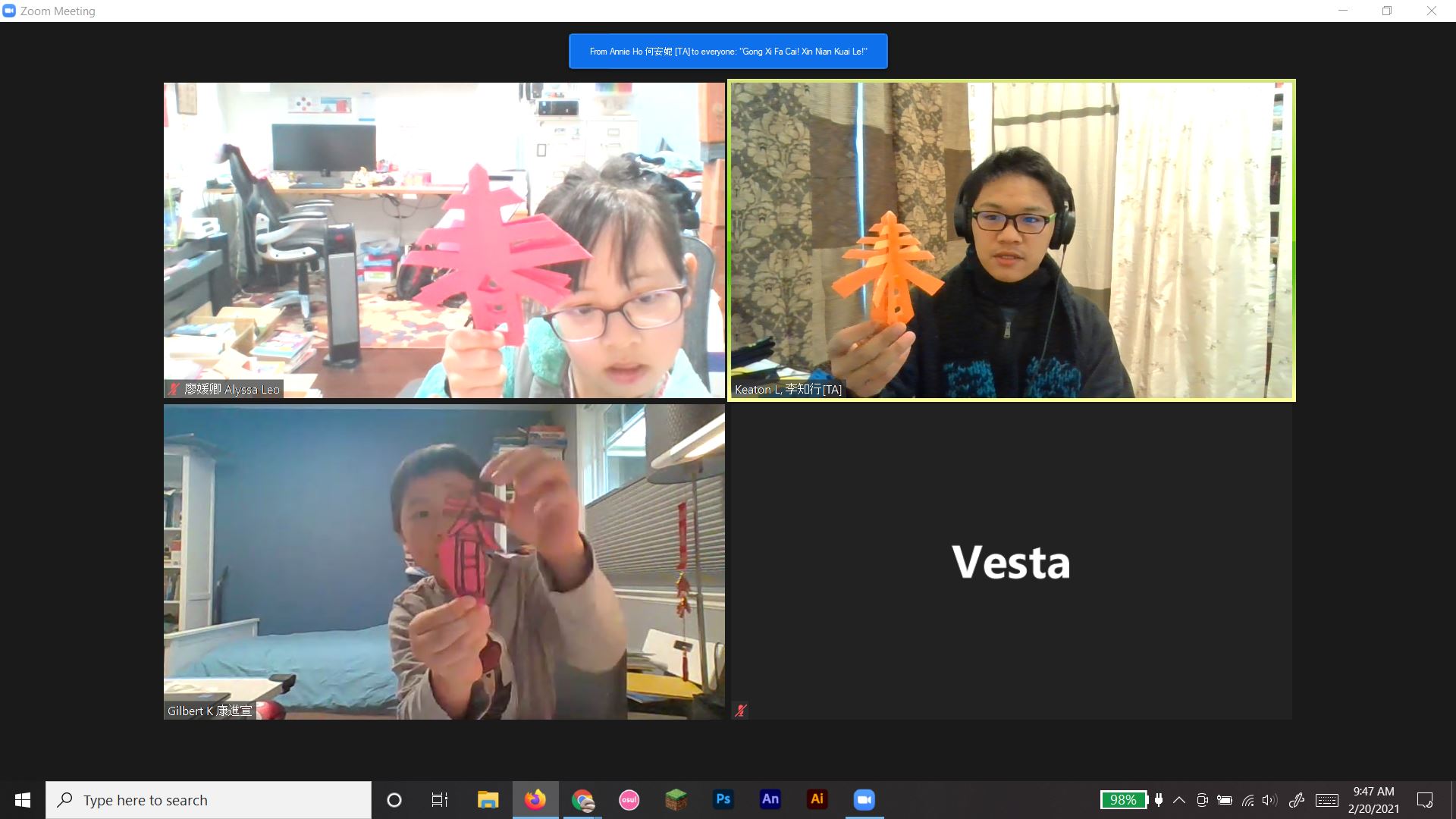 學生開心製作手工藝