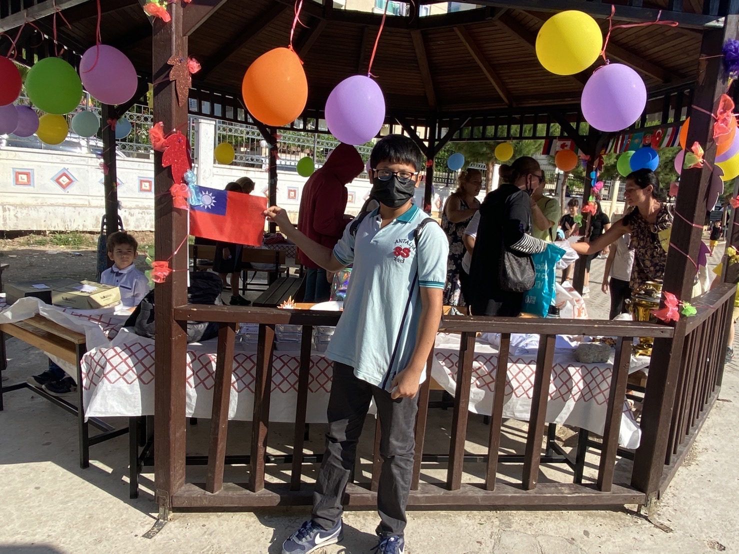 來自臺灣的義賣攤位