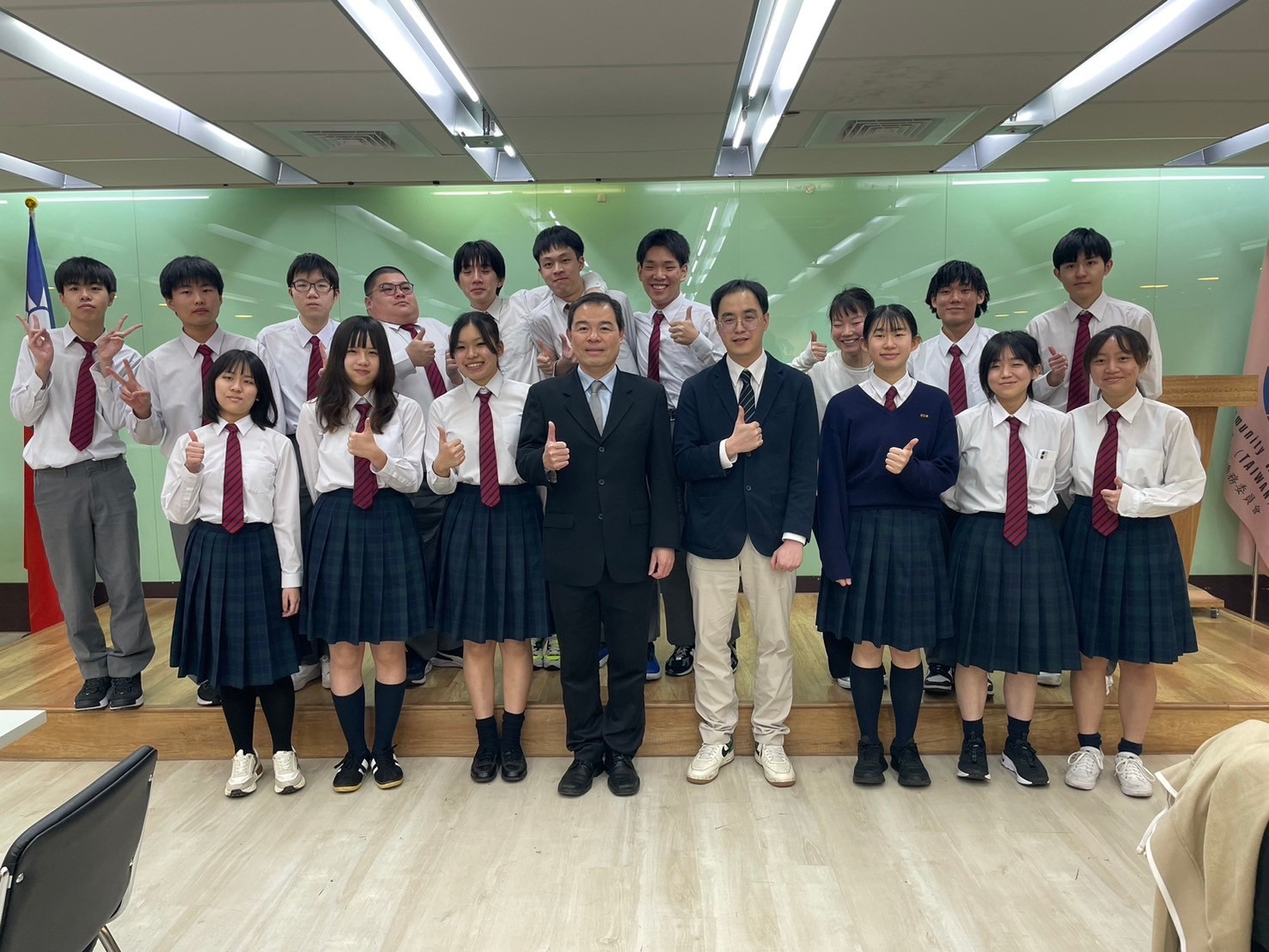 拜會僑務委員會