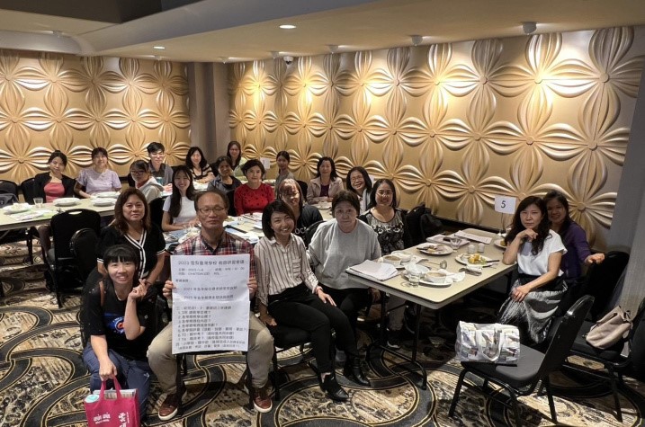 雪梨臺灣學校全體教師合影