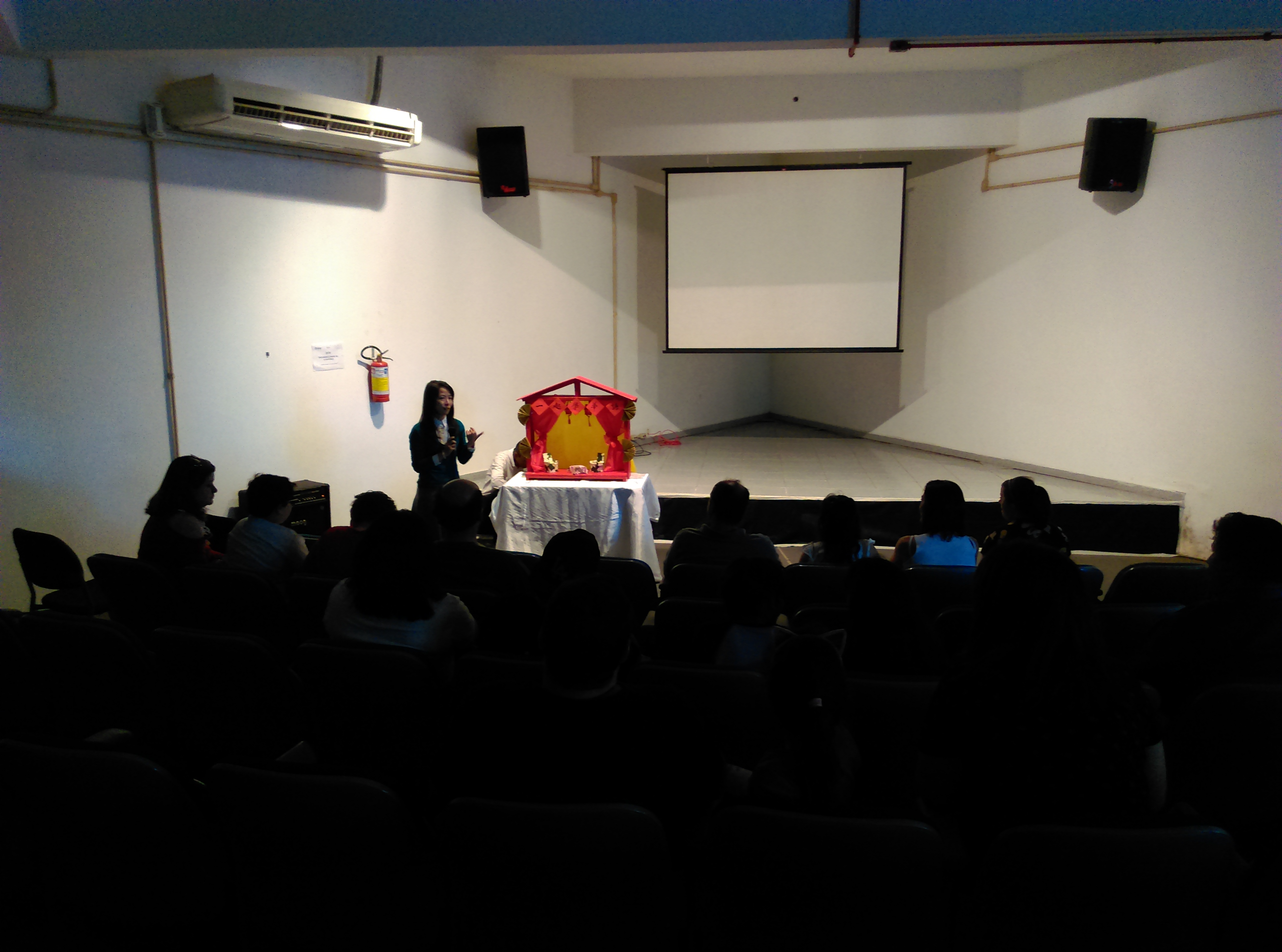 布袋戲表演前介紹