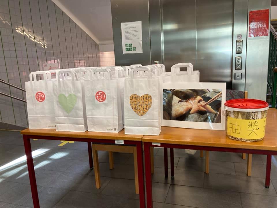 福袋慶端午,福袋裡除了端午節由來講義，還有粽子,父親節卡片及文具