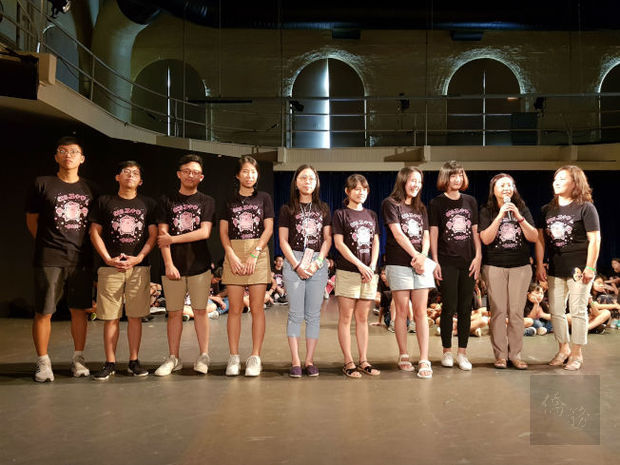 亞城中華文化夏令營結業 秀成果1