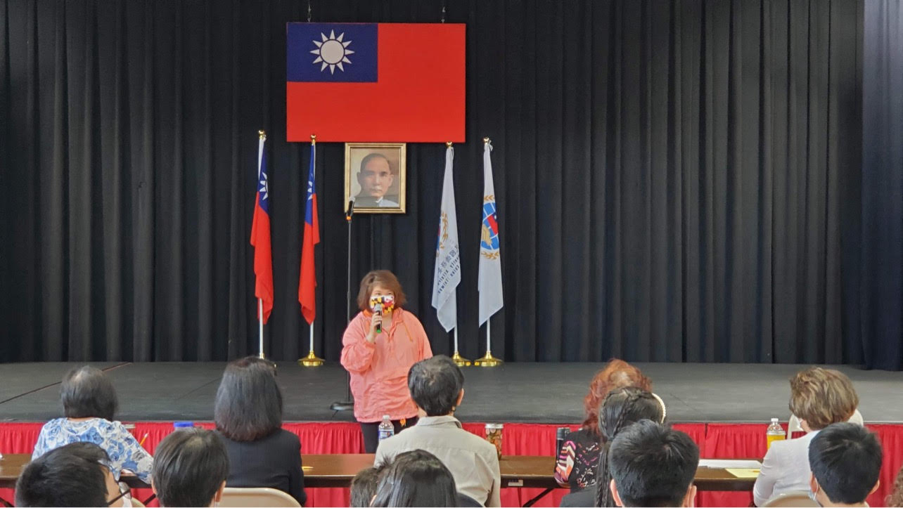 大華府地區中文學校聯誼會總幹事汪良元致詞