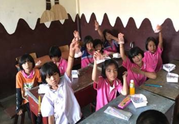 點亮心燈，觀見本心，頓悟知足— 修平科技大學1