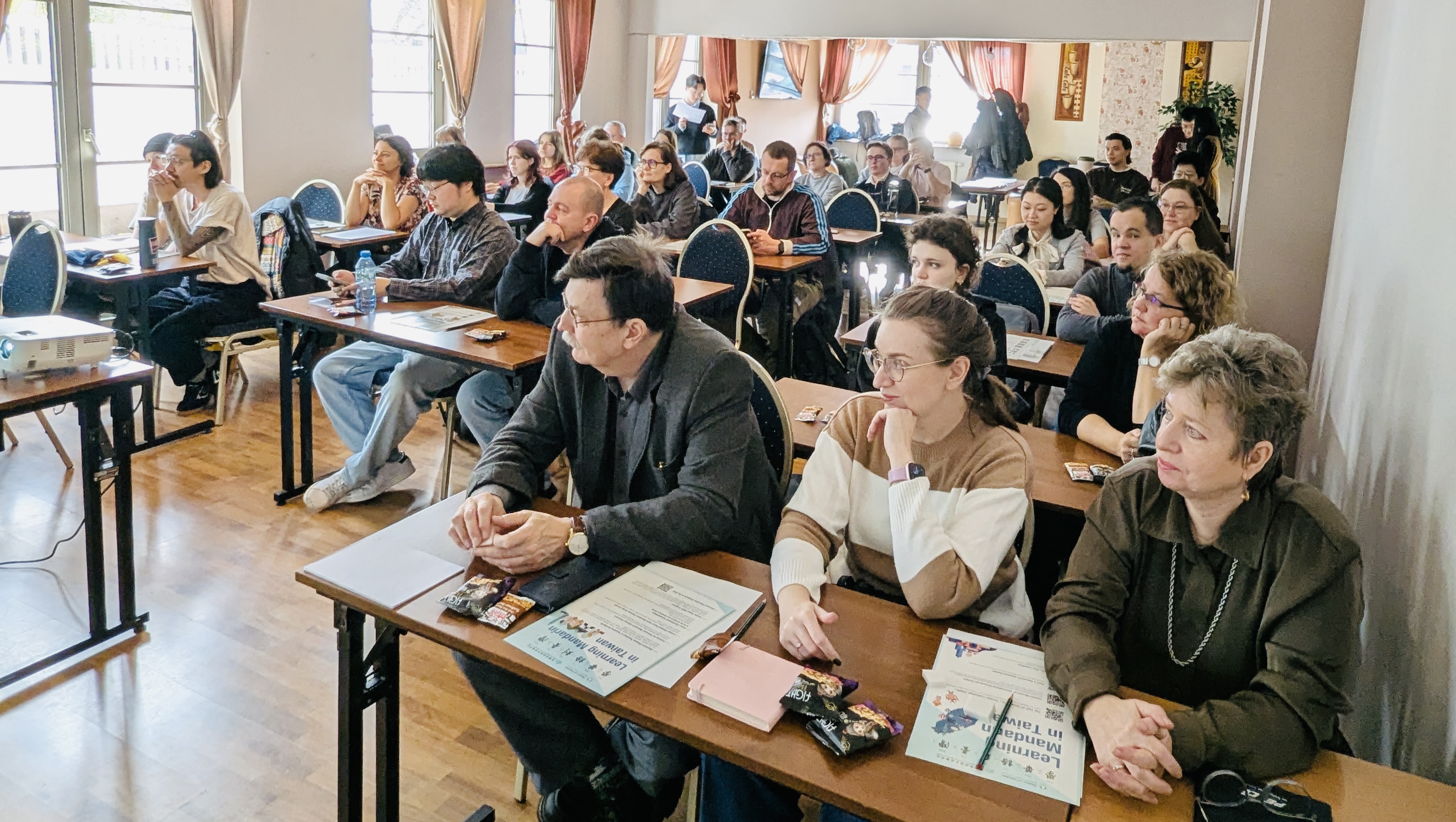 現場座無虛席吸引近50人到場