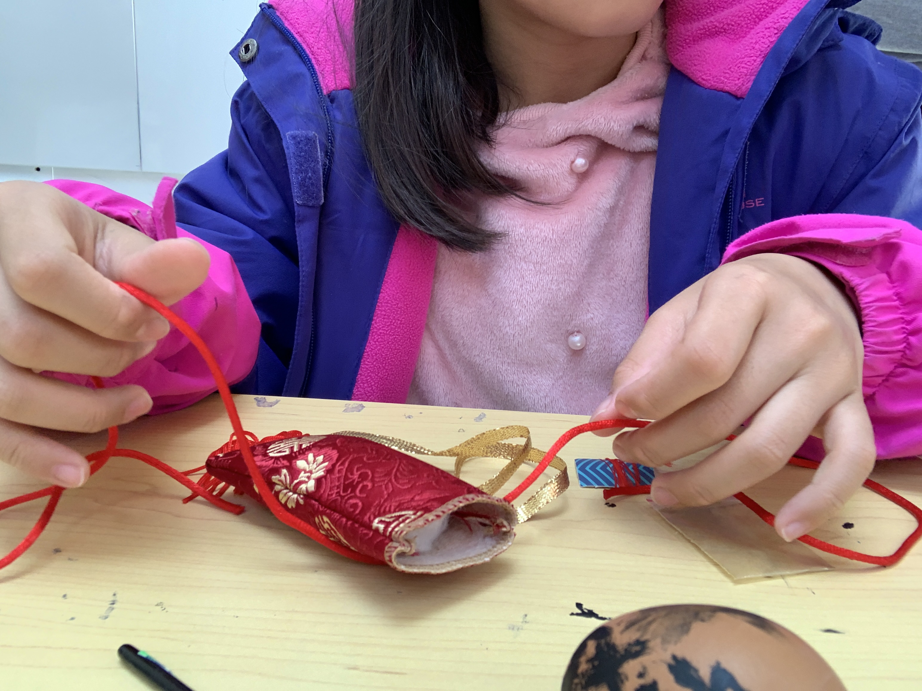 英國泰晤士中文學校-慶端午香包立蛋畫龍船說屈原1