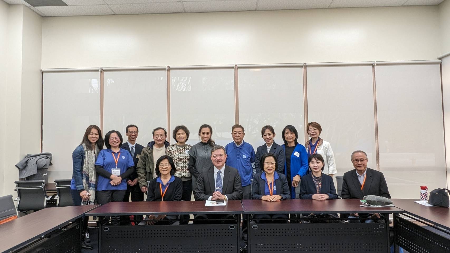 洛僑文教中心陳敏永主任 主持春研會各校行政座談會暨TCML 座談會