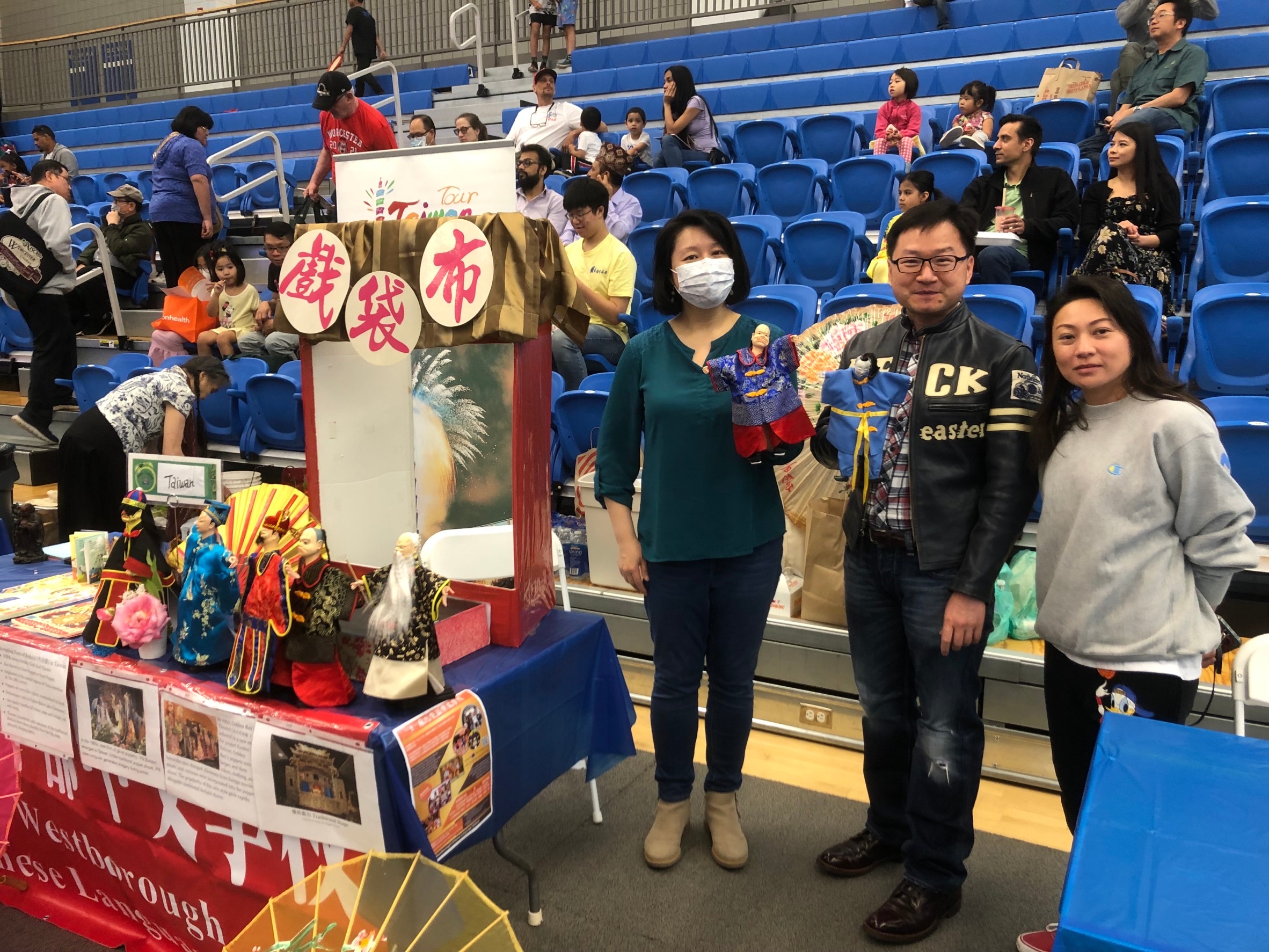 波士頓僑教中心潘昭榮主任應邀出席這第二十屆亞洲節活動