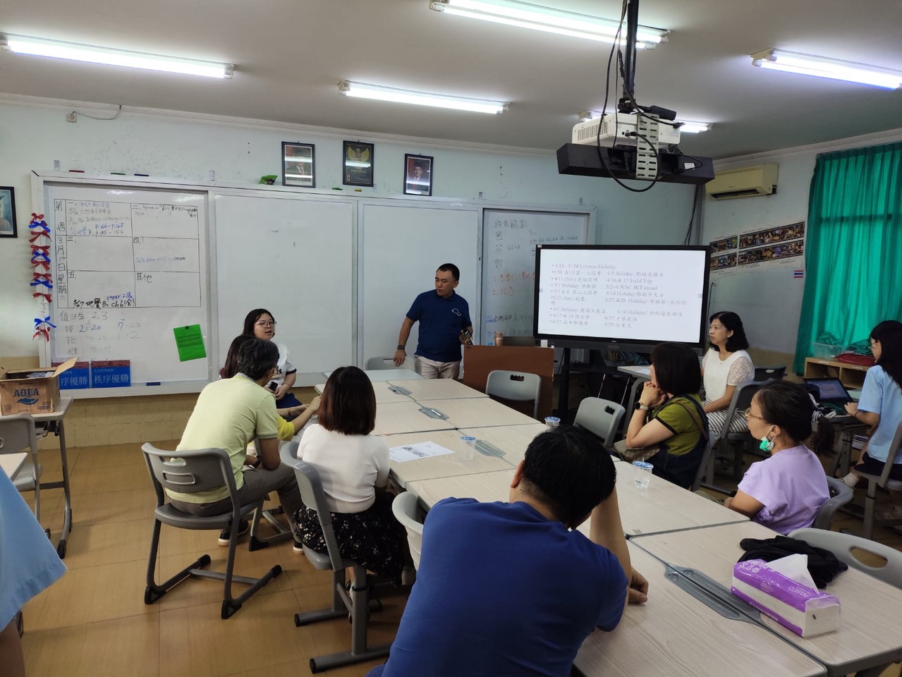 班上配有三語翻譯志工，讓通無障礙