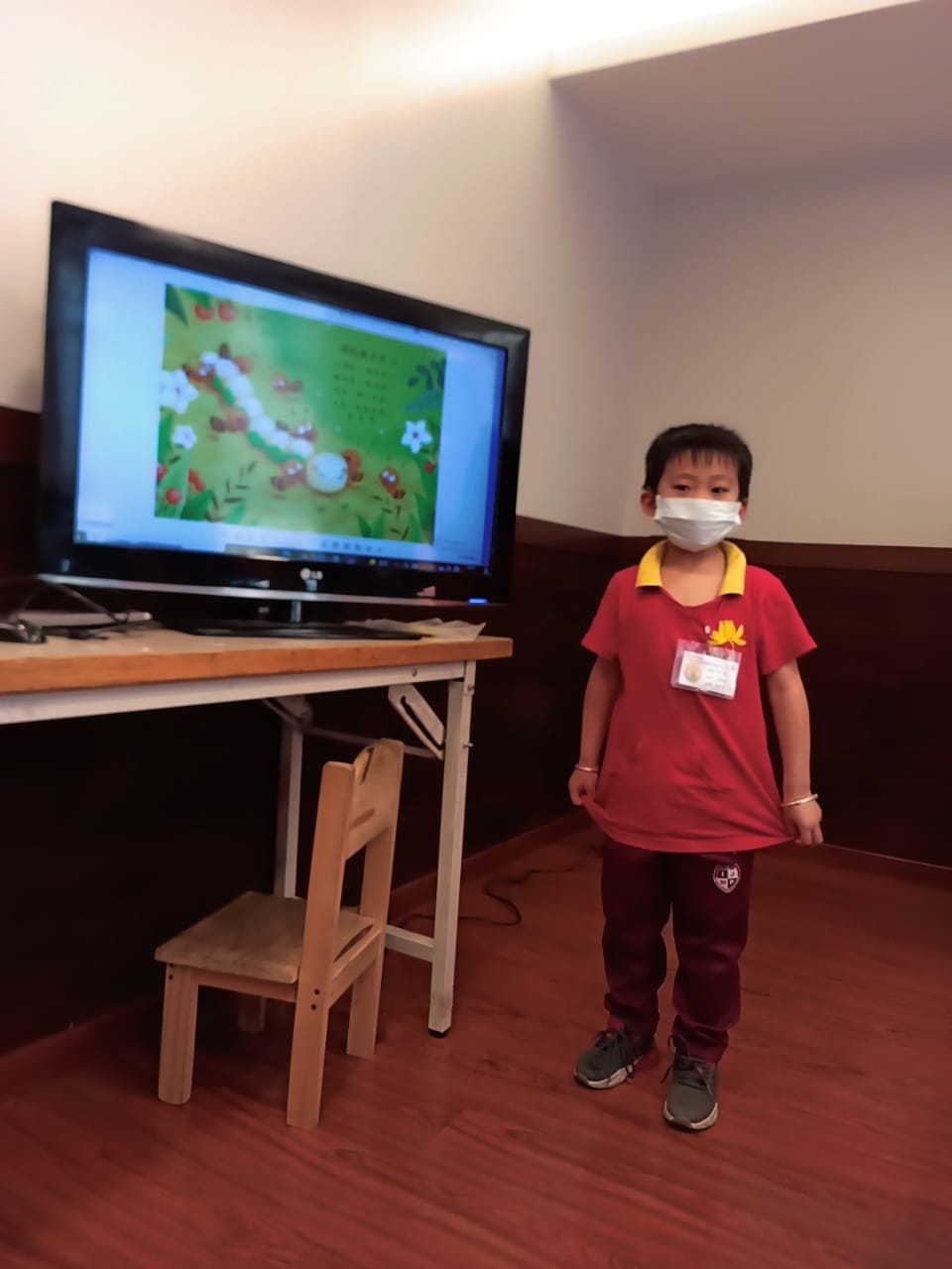 說故事比賽-小螞蟻搬家