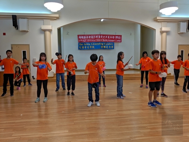 金山灣又興中文學校夏令營 僑青展成果2