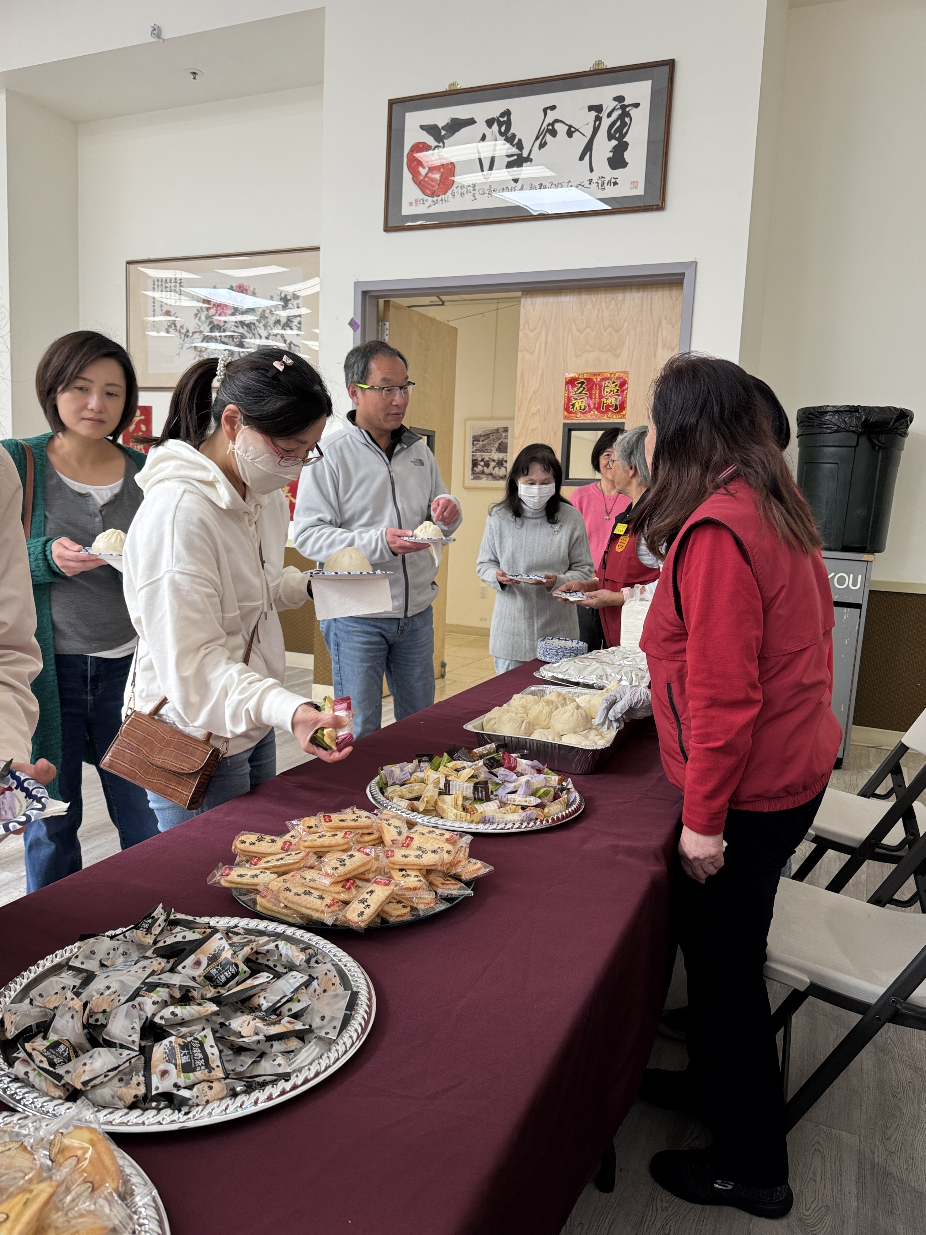 活動組同仁為校長理事們準備的茶點