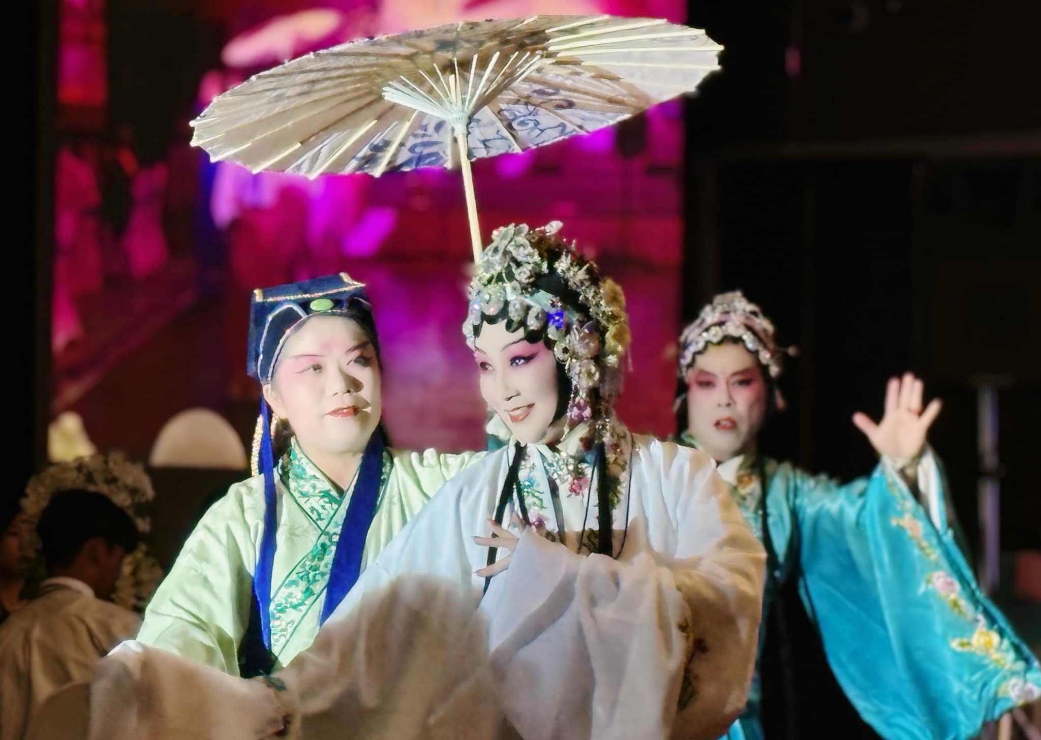 第47屆李娜亞會長粉墨登場 白蛇傳改編的趣味橋段