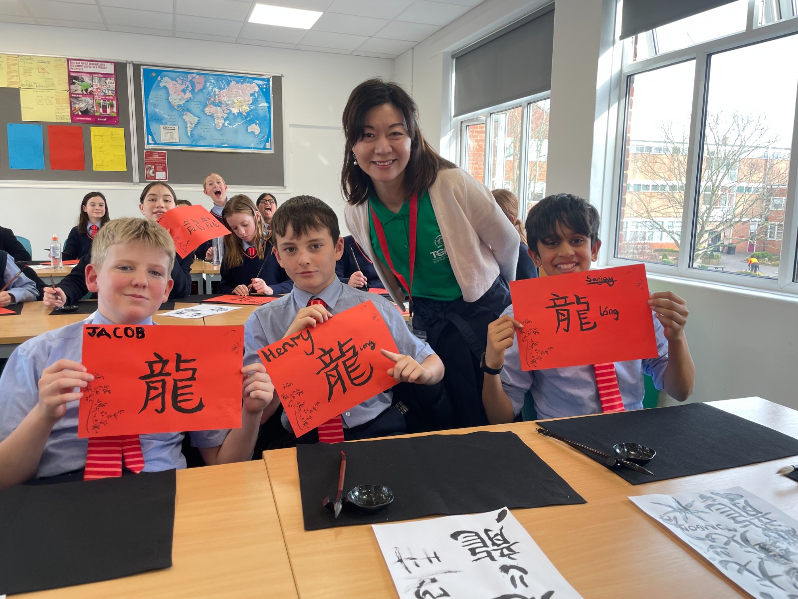 華園中文學校與主流學校交流之龍年文化教學活動3