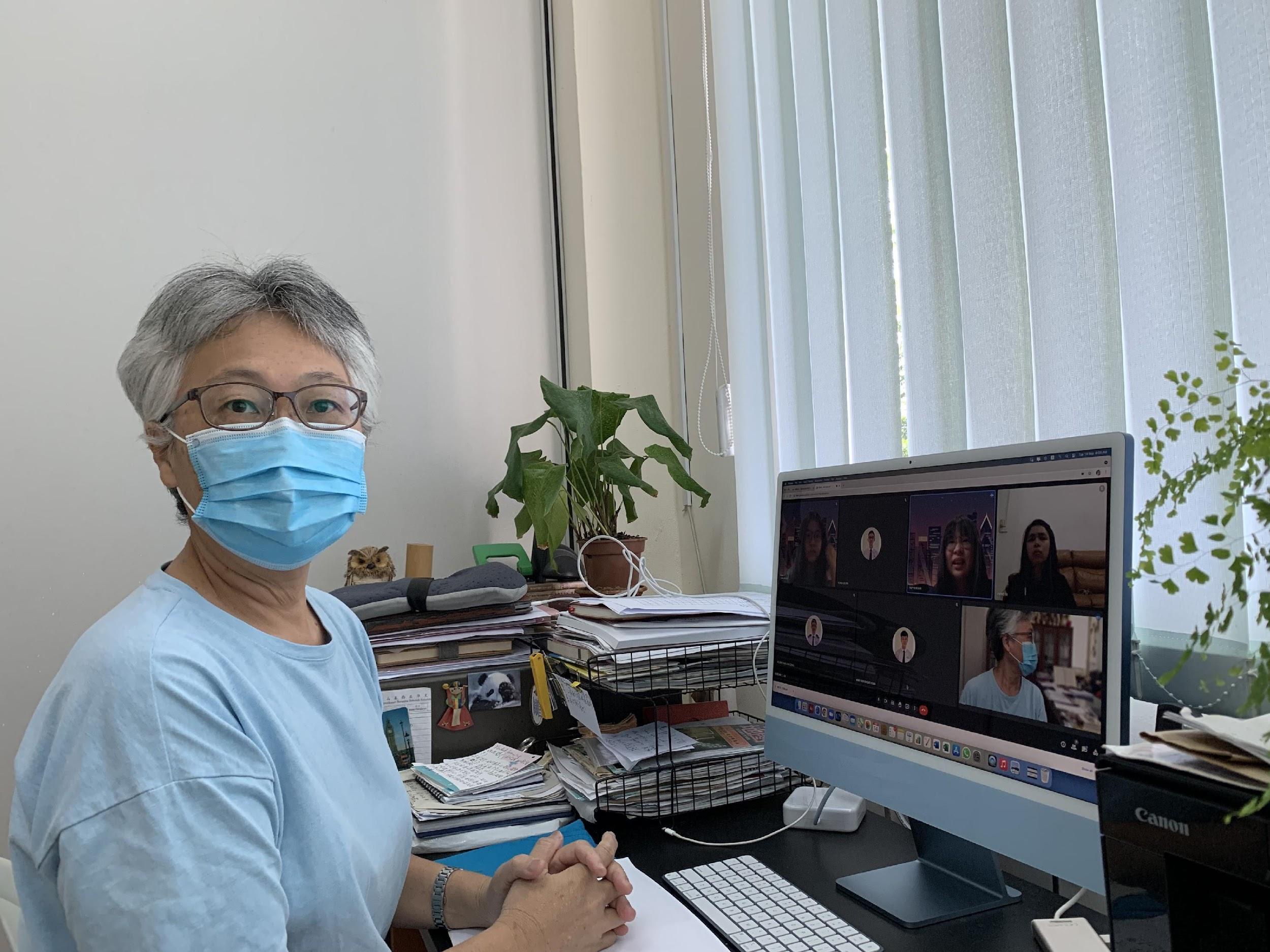 李愛玲教師遠距離授課