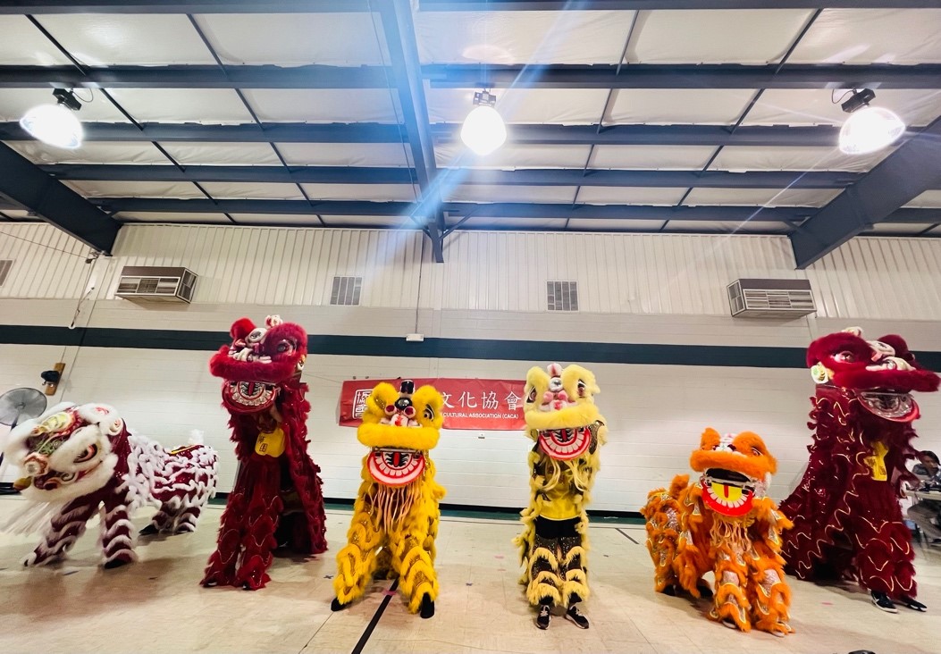 愛迪生中校舞獅隊壓軸。