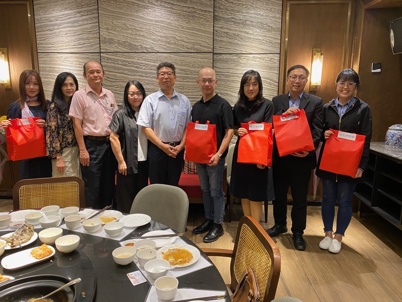 家長會長伉儷歡迎屏東大學新南向訪視團