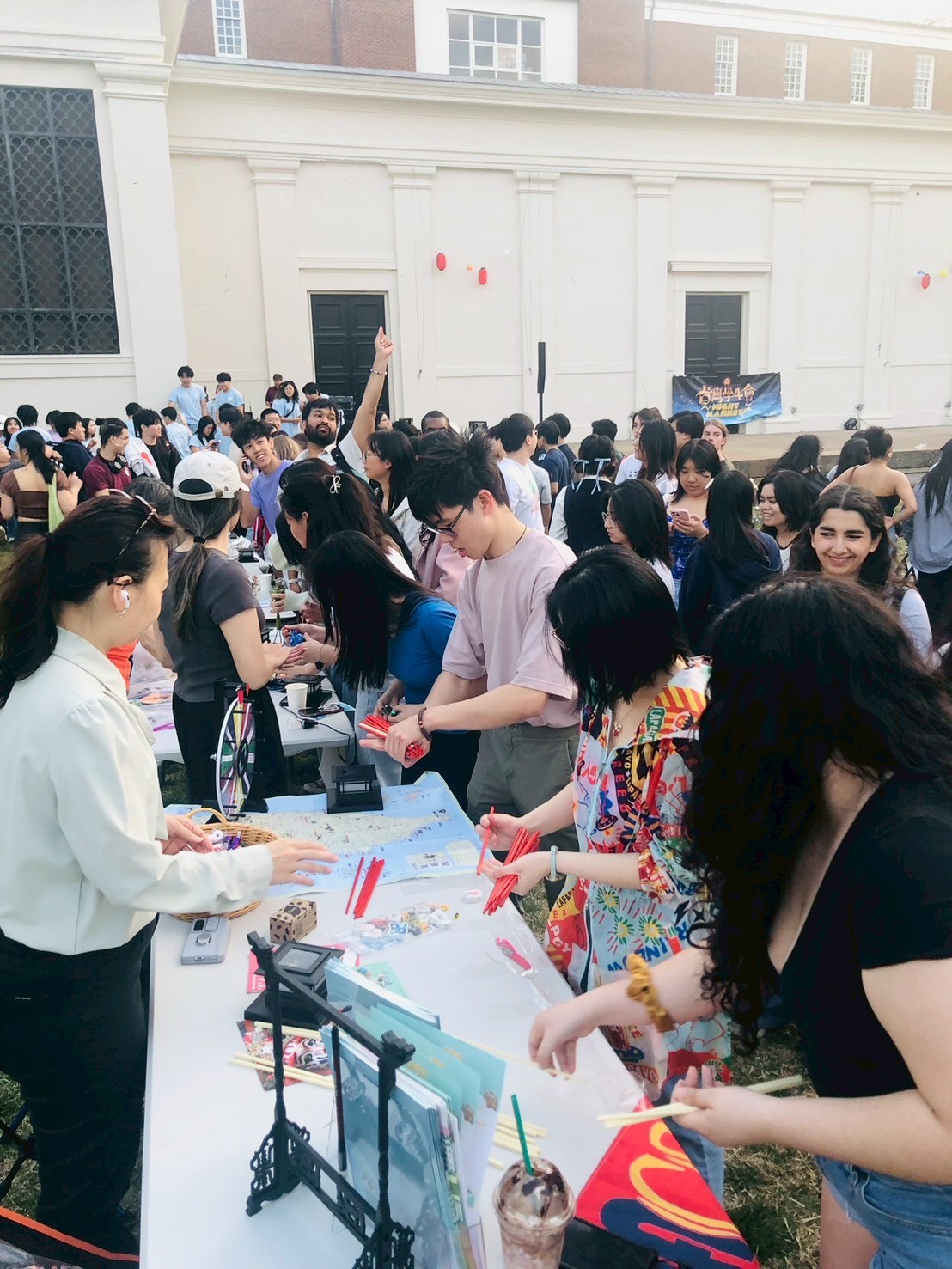 推廣台灣華測，趣味十足的抓筷挑戰與台灣手工藝體驗，在互動中深刻體驗台灣文化的魅力