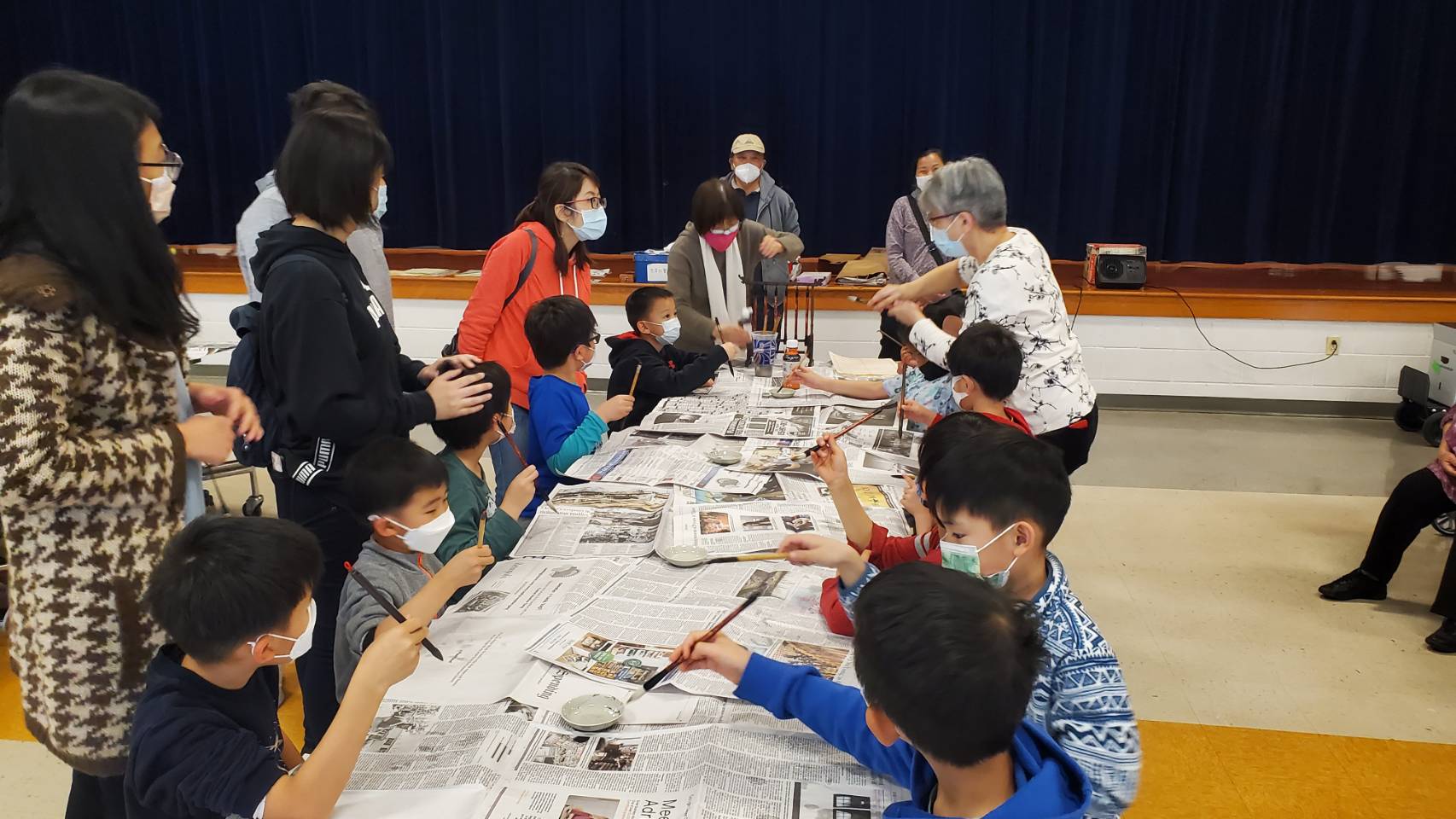 董老師進行活動教學 (幼稚園至高中組)