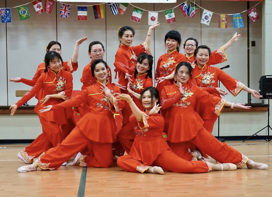 中文學校舞蹈團演出-手掌心