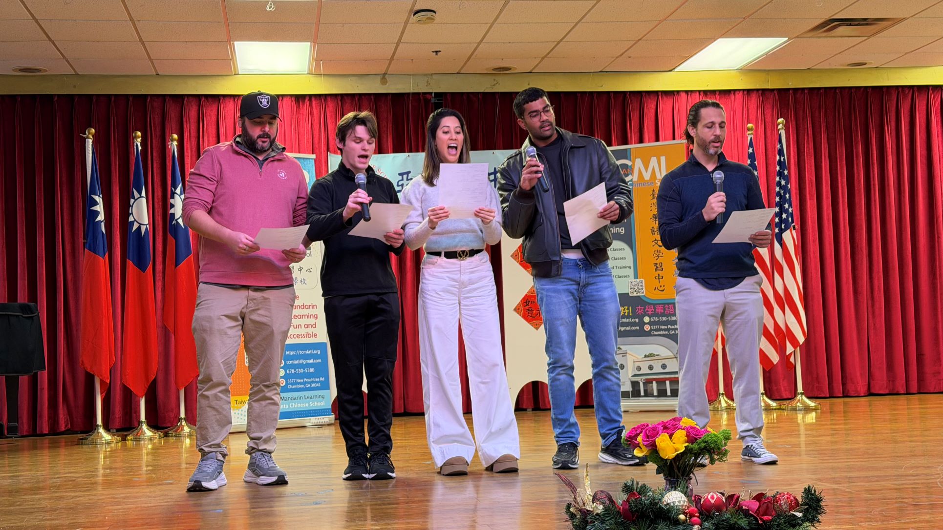 TCML101班表演《甜蜜蜜》